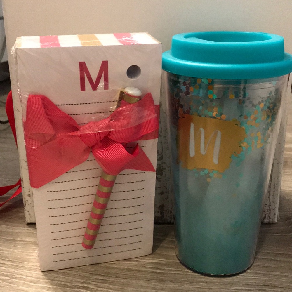Set of “M” tumbler and stationary